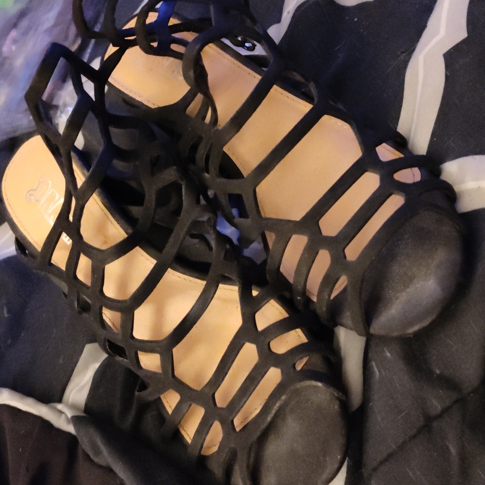 Shoes - Picture 2 of 2